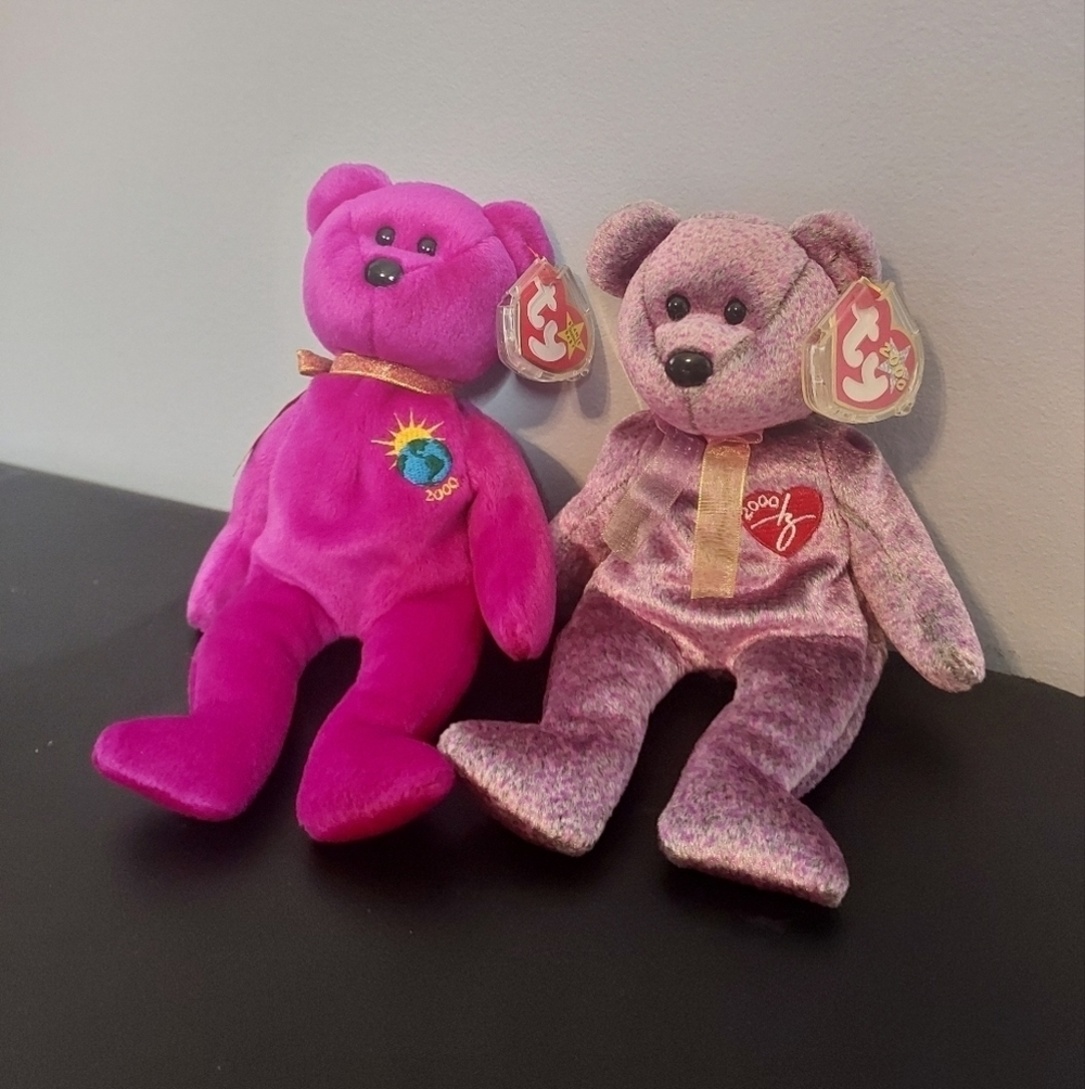 Set Of 2 2000 Signature Bear And Millenium 1999